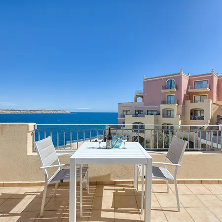 Apartment Beachfront With Pool Access Ghajn Zejtuna