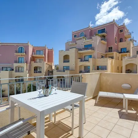 Beachfront With Pool Access *