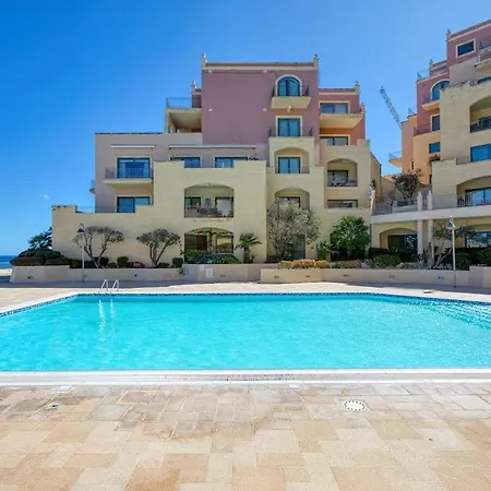 Apartment Beachfront With Pool Access Ghajn Zejtuna